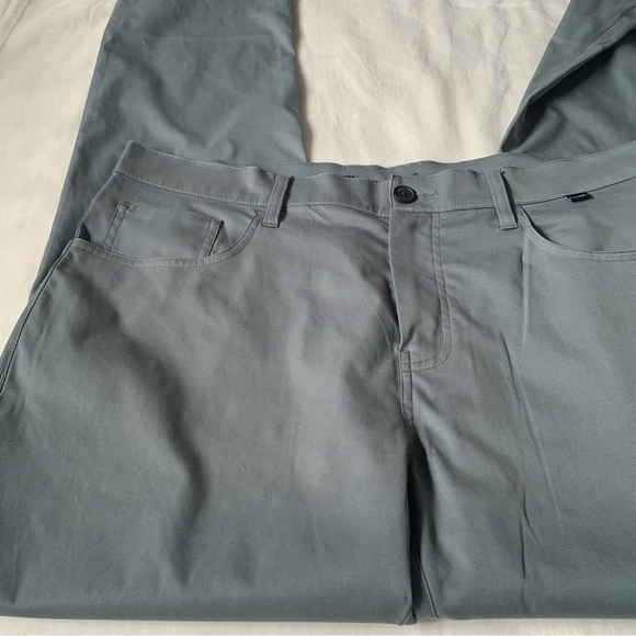 Travis Mathew Men’s Green Stretchy Pants Men's Size 36 - Picture 11 of 11